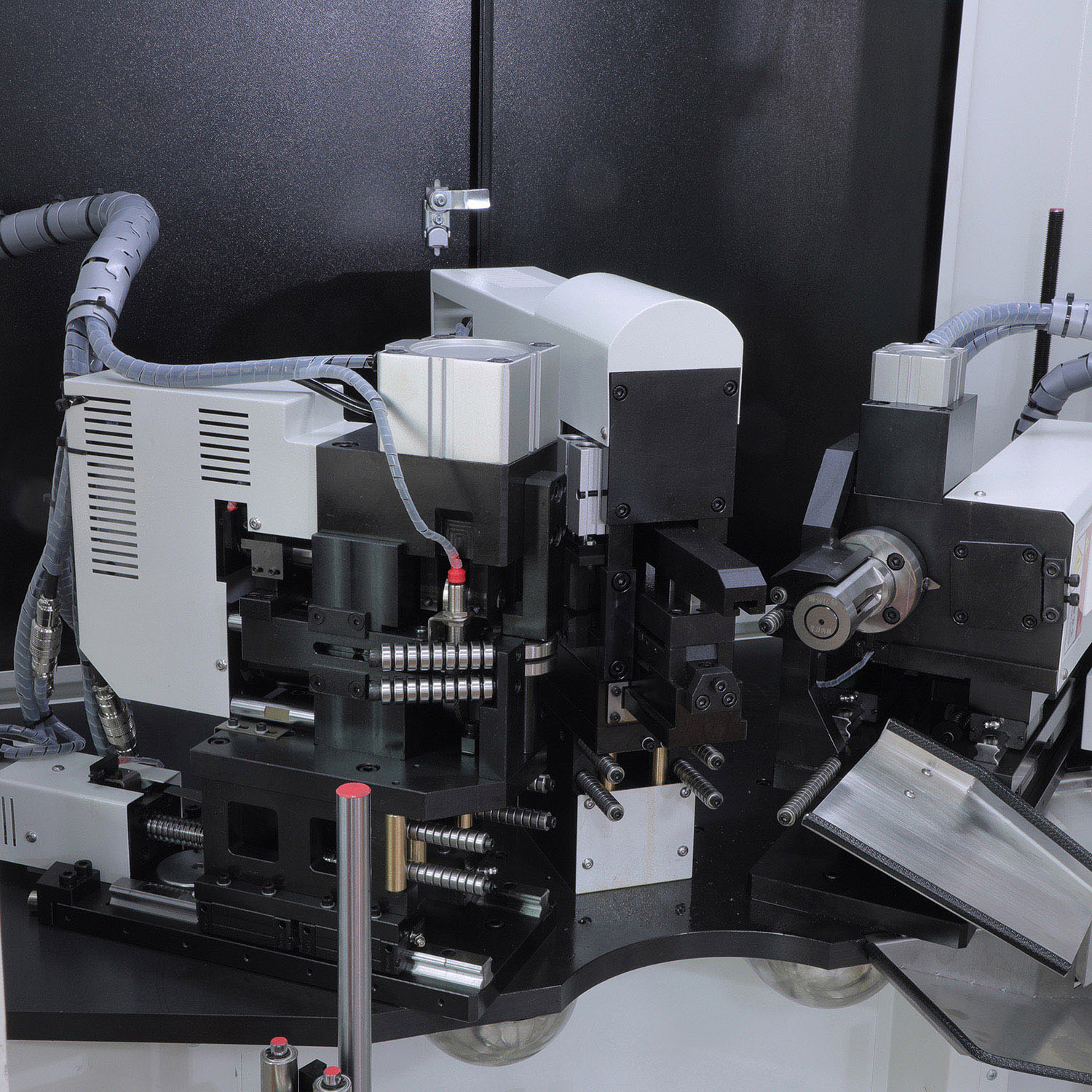 Машина для изготовления картонных коробок Автоматическая ротационная машина для изготовления круглых режущих штампов