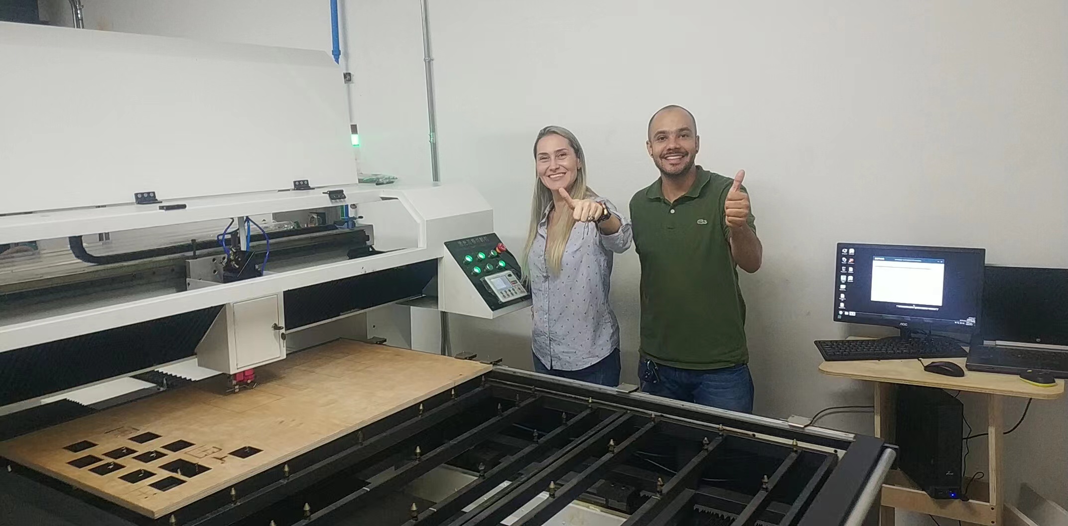 WT CO2 Laser 400W 600 Вт с одной головкой плоской платы лазерной резки для изготовления матрицы