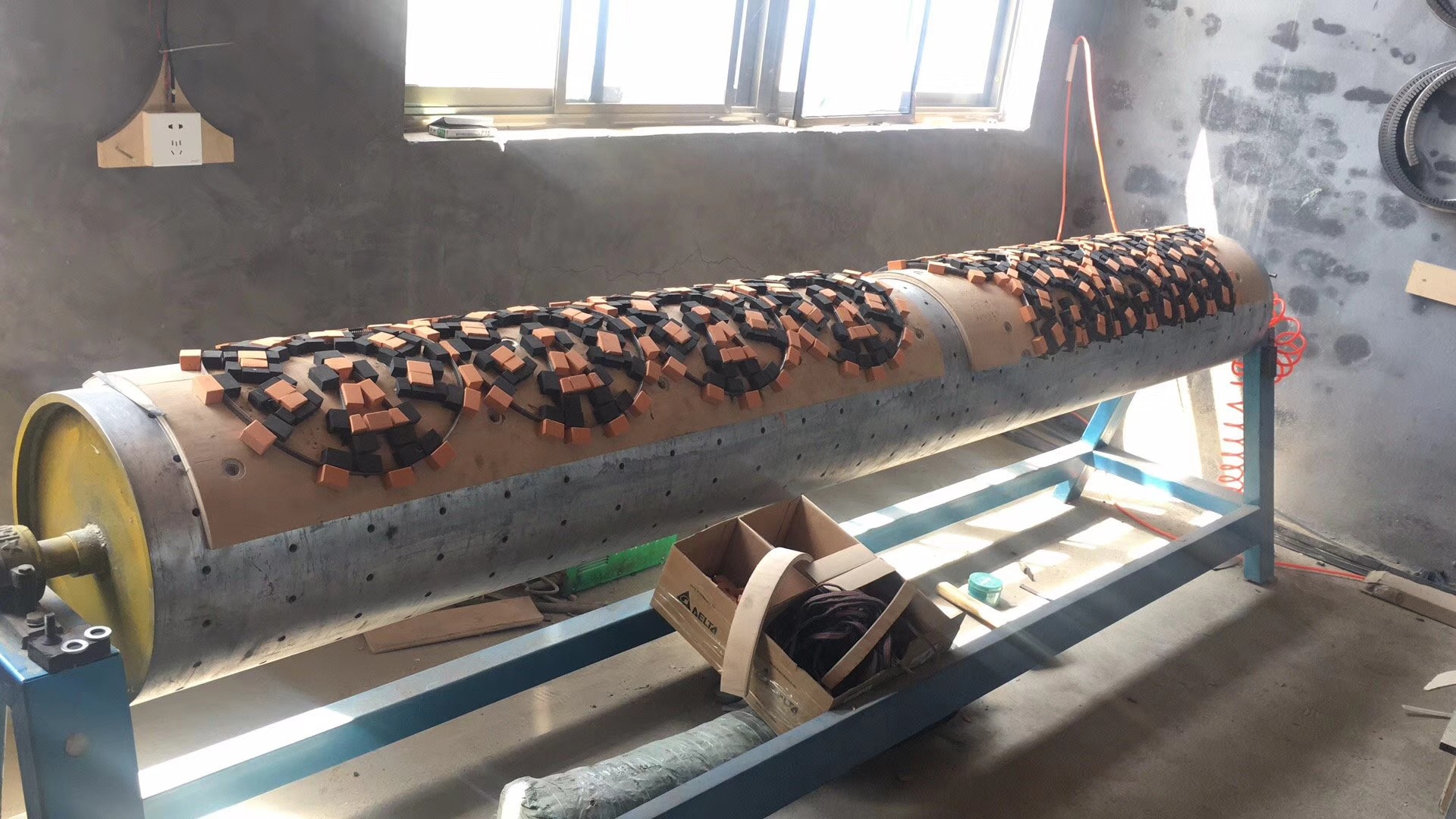 Станок для лазерной резки с плоской и вращающейся головкой с ЧПУ